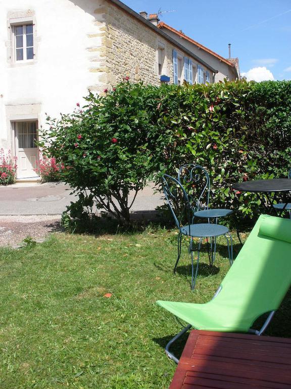 Logis Saint Martin Bed & Breakfast Magny-les-Villers Exterior photo