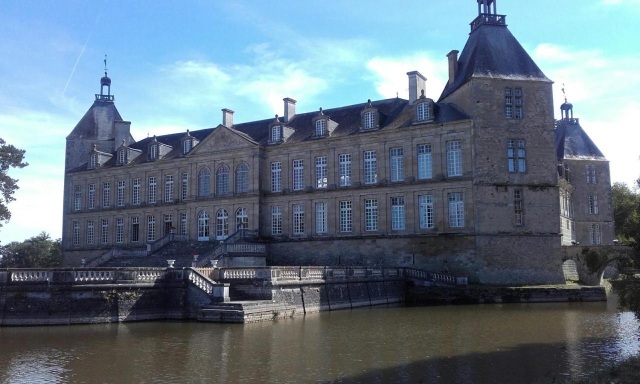 Logis Saint Martin Bed & Breakfast Magny-les-Villers Exterior photo