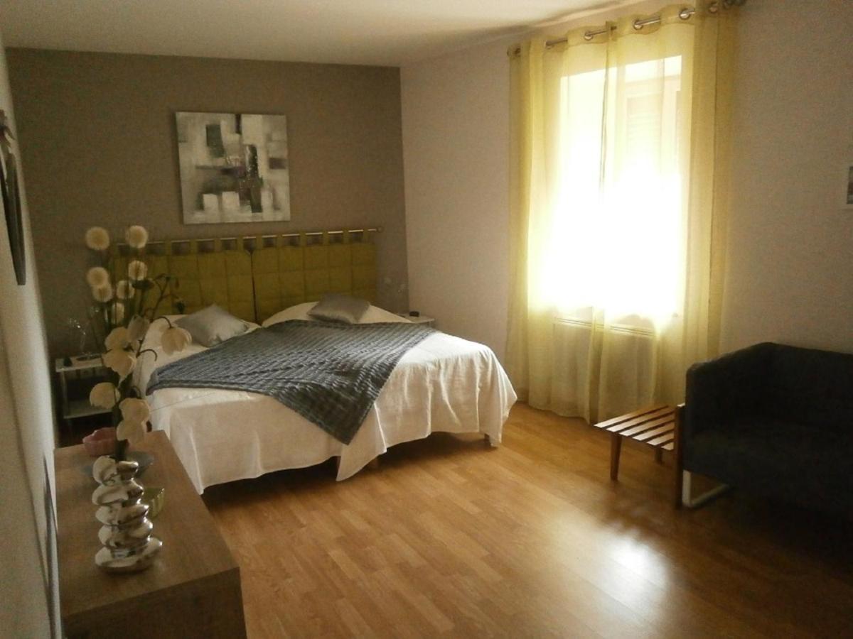 Logis Saint Martin Bed & Breakfast Magny-les-Villers Exterior photo